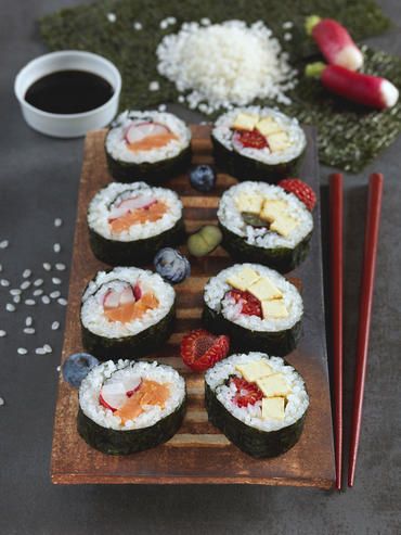 Makis tofu-framboises-myrtilles-truite fumée-radis Makis tofu-framboises-myrtilles-truite fumée-radis